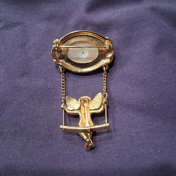 Cherub Angel Brooch Articulated Moon Swing Guardian Angel Swing On A Star - Picture 7 of 8